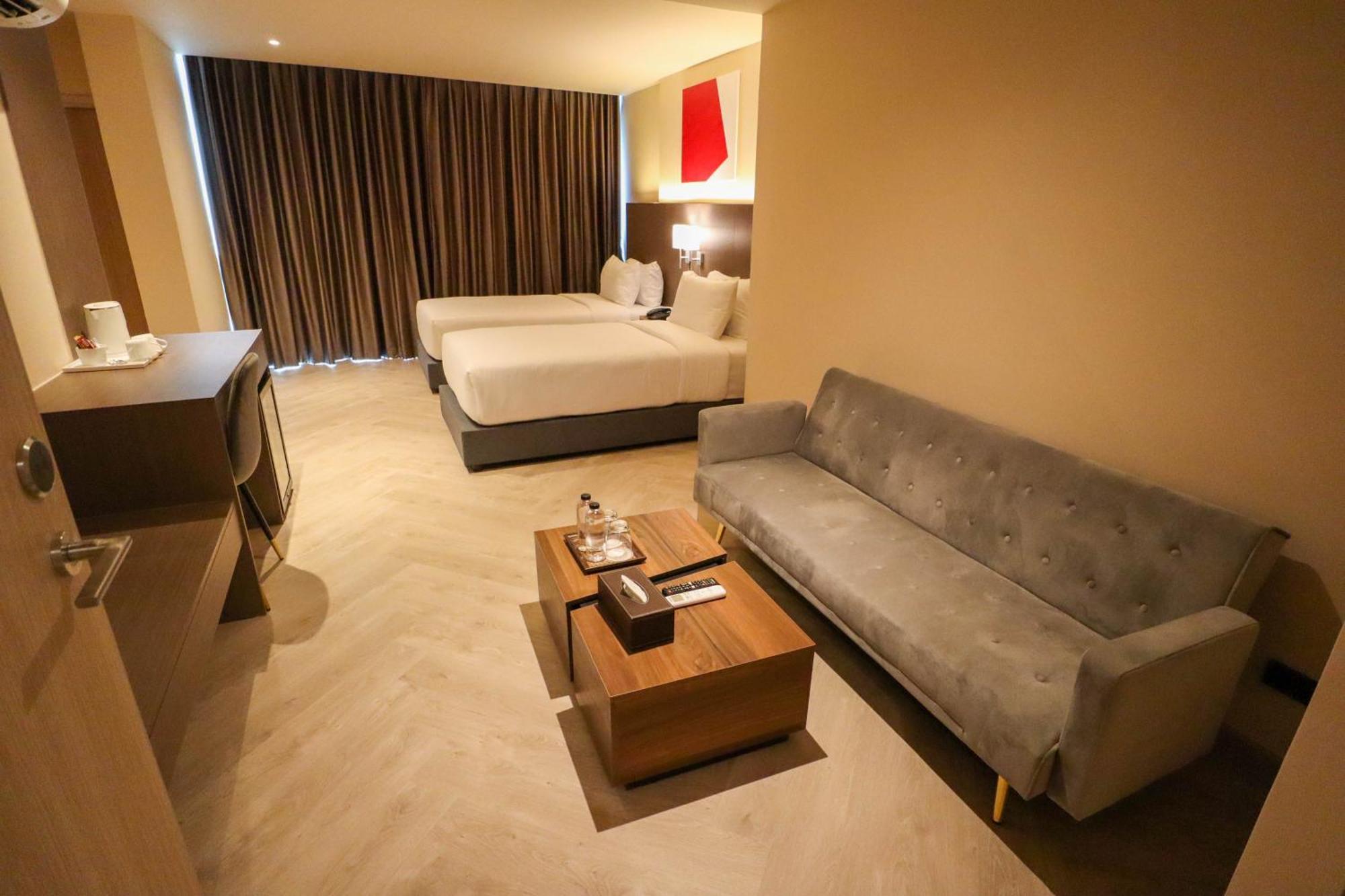 The One Cozy Living Hotel Pattaya Ngoại thất bức ảnh
