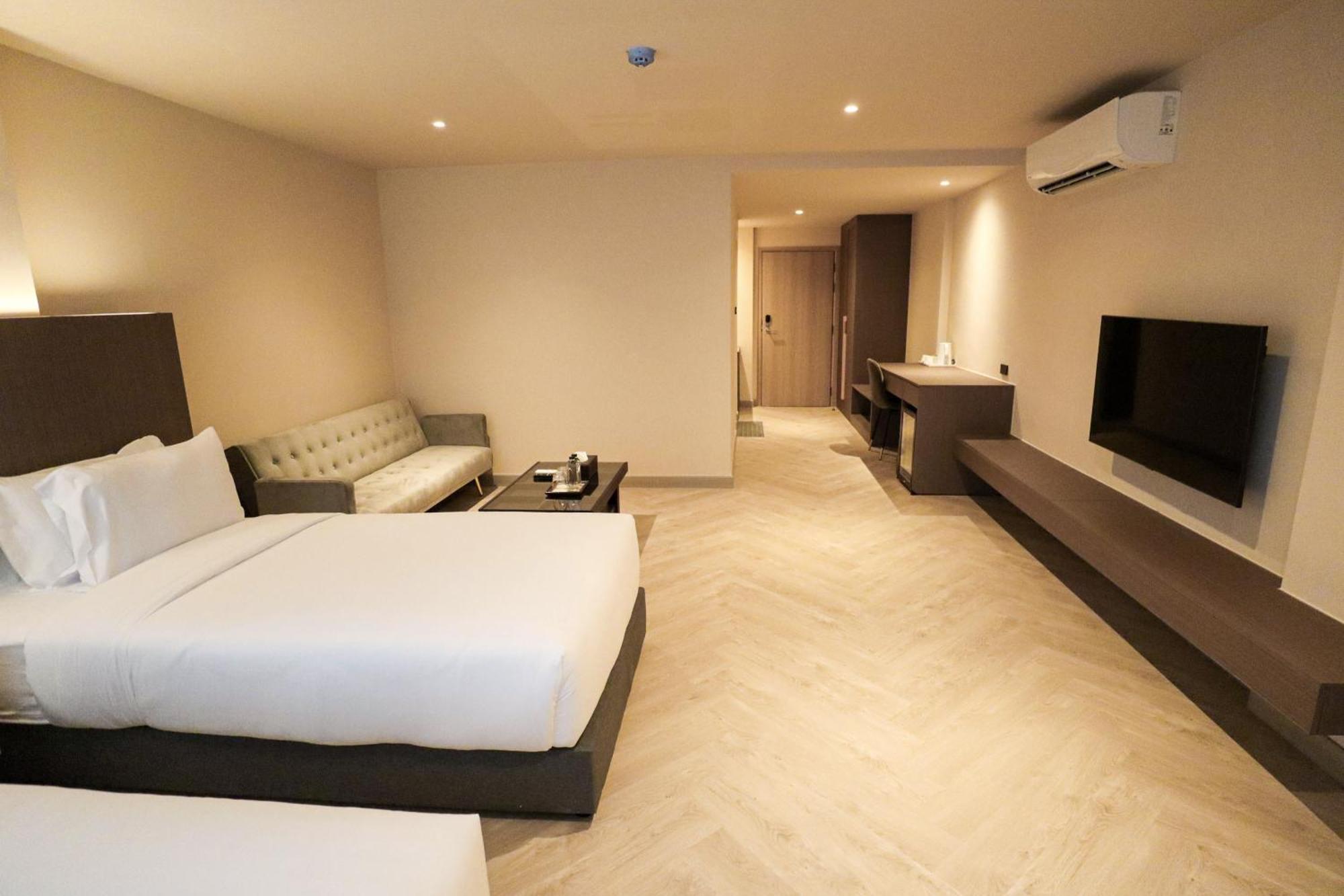 The One Cozy Living Hotel Pattaya Ngoại thất bức ảnh